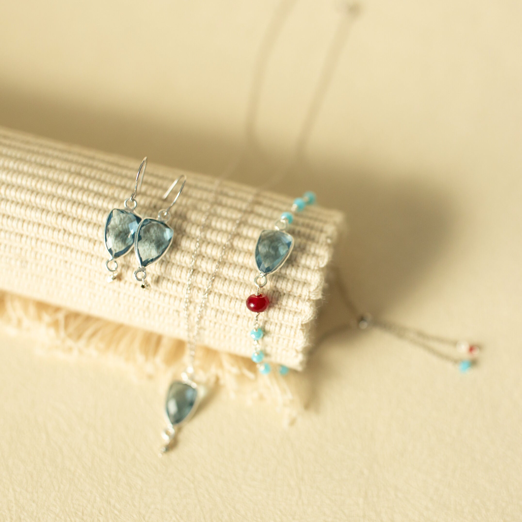 London Blue Quartz Silver Isla Bracelet